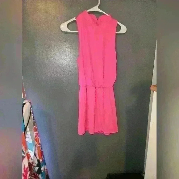 Everly Womans Romper Size XS - Picture 1 of 12